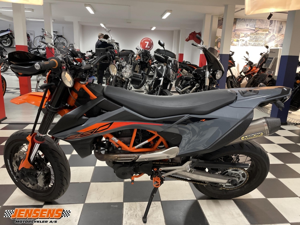 KTM 690 SMC R