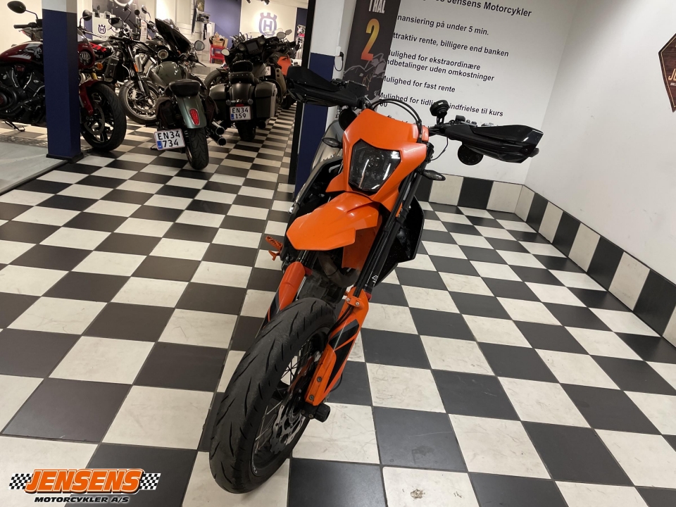KTM 690 SMC R