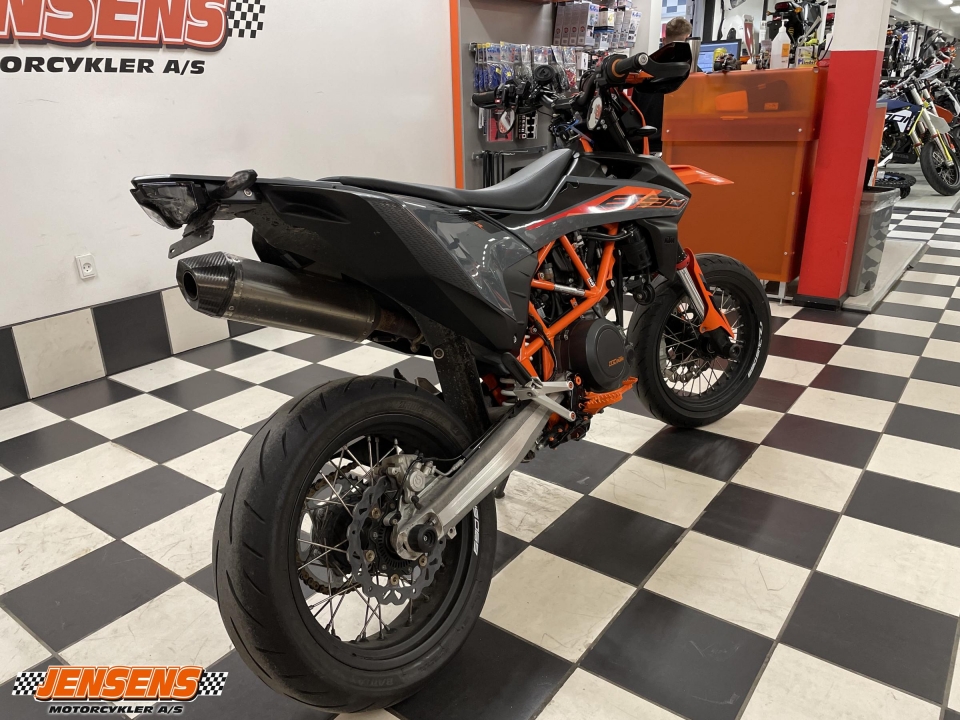 KTM 690 SMC R