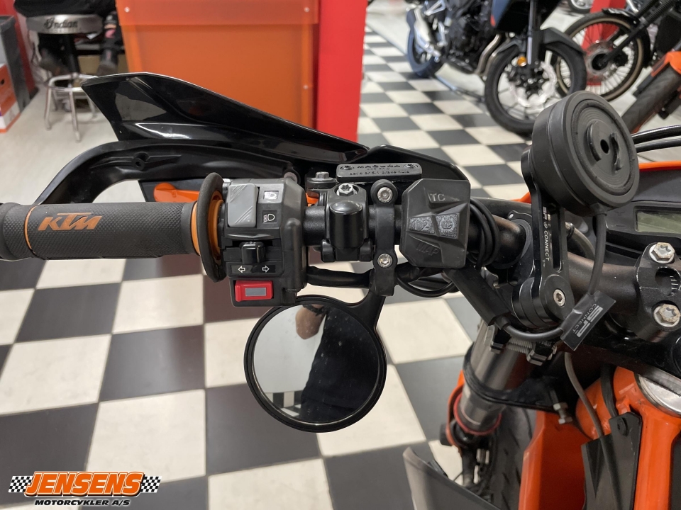 KTM 690 SMC R