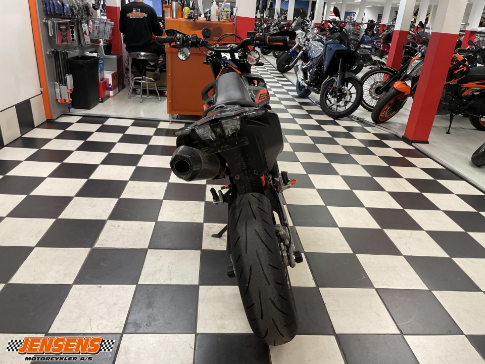 KTM 690 SMC R