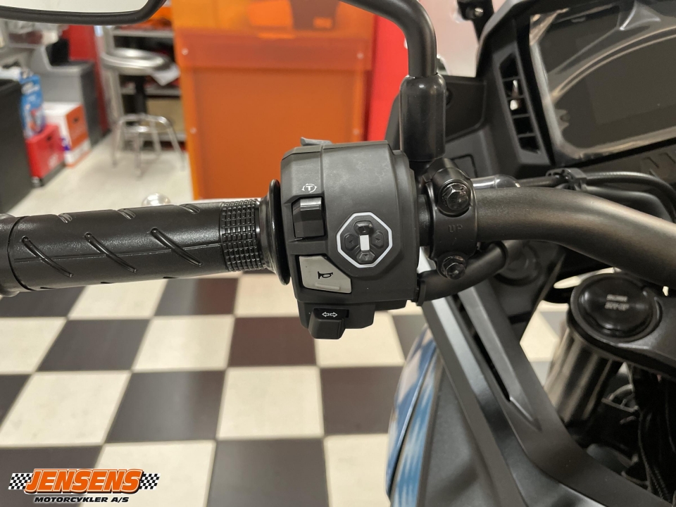 Honda NX 500 E-Clutch