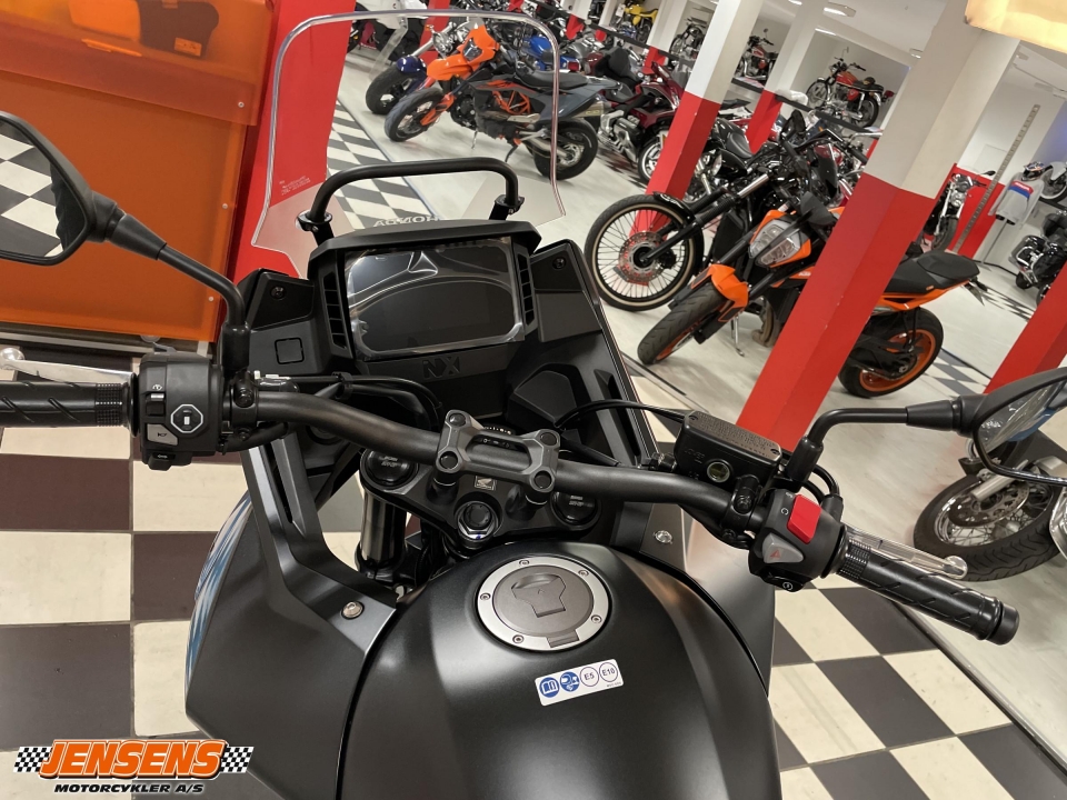 Honda NX 500 E-Clutch