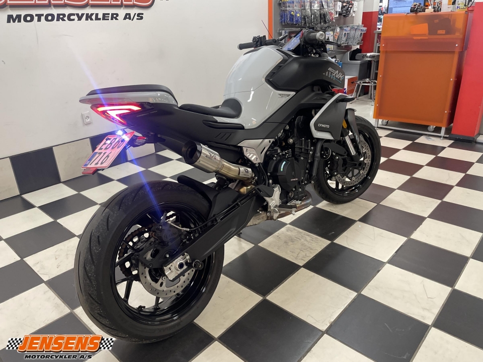 CFMOTO 800 NK MSC