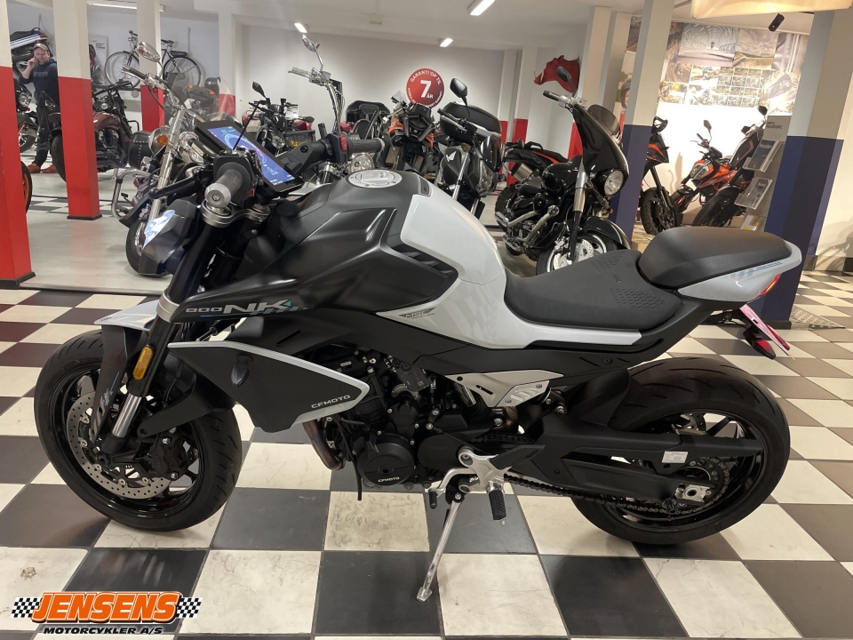 CFMOTO 800 NK MSC