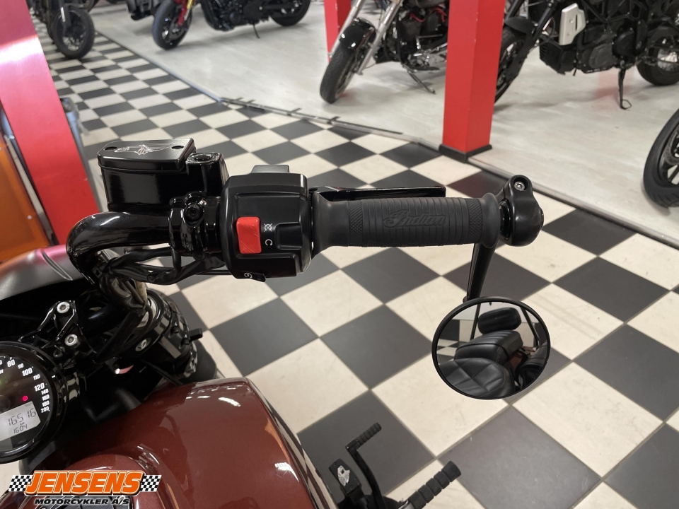 Indian Scout Bobber Twenty