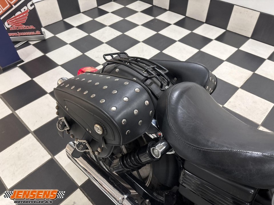 Harley-Davidson FXDB Street Bob
