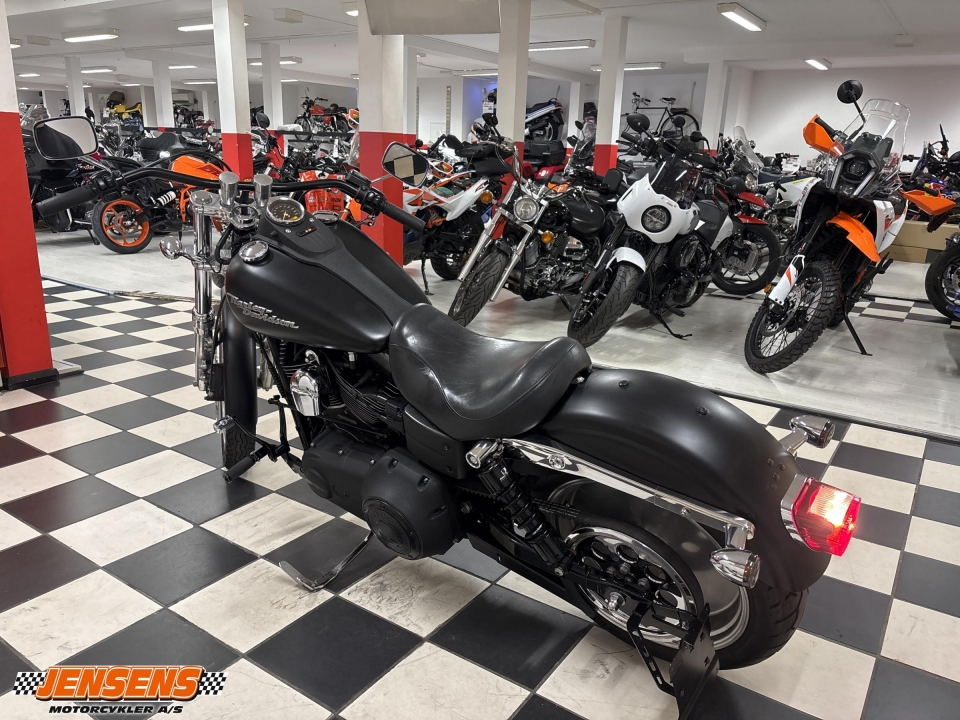 Harley-Davidson FXDB Street Bob