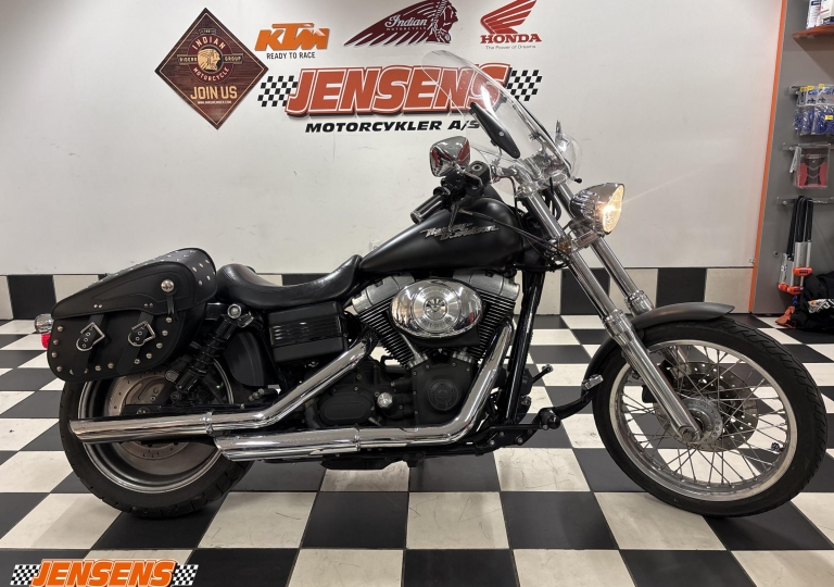 Harley-Davidson FXDB Street Bo...