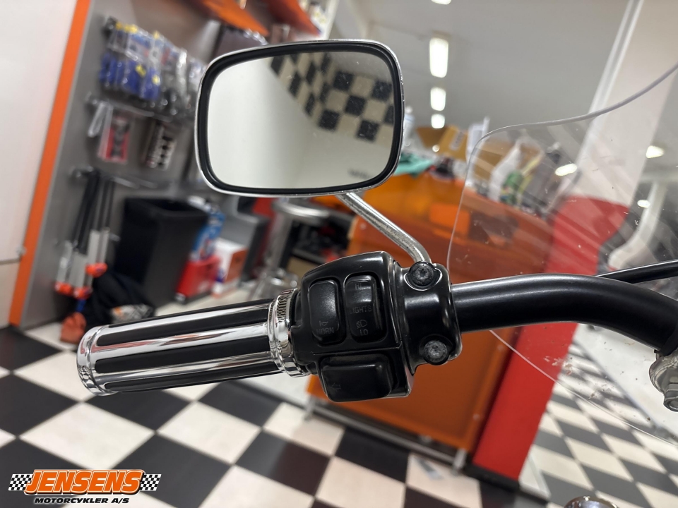 Harley-Davidson FXDB Street Bob