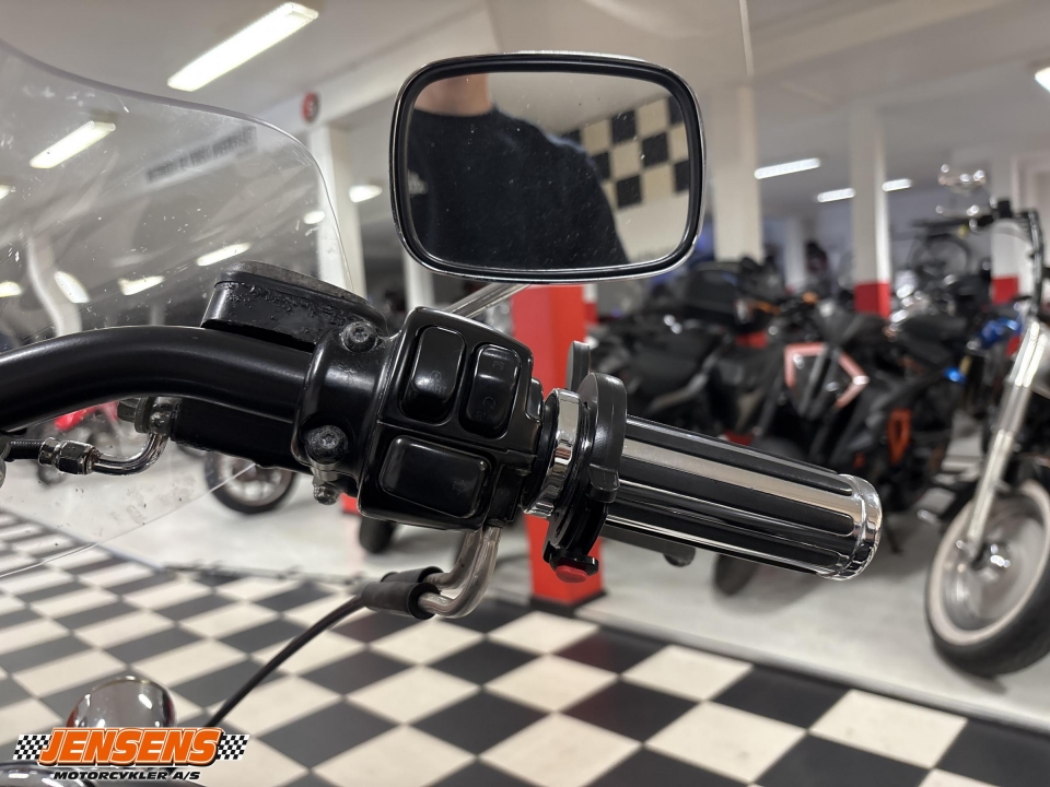 Harley-Davidson FXDB Street Bob