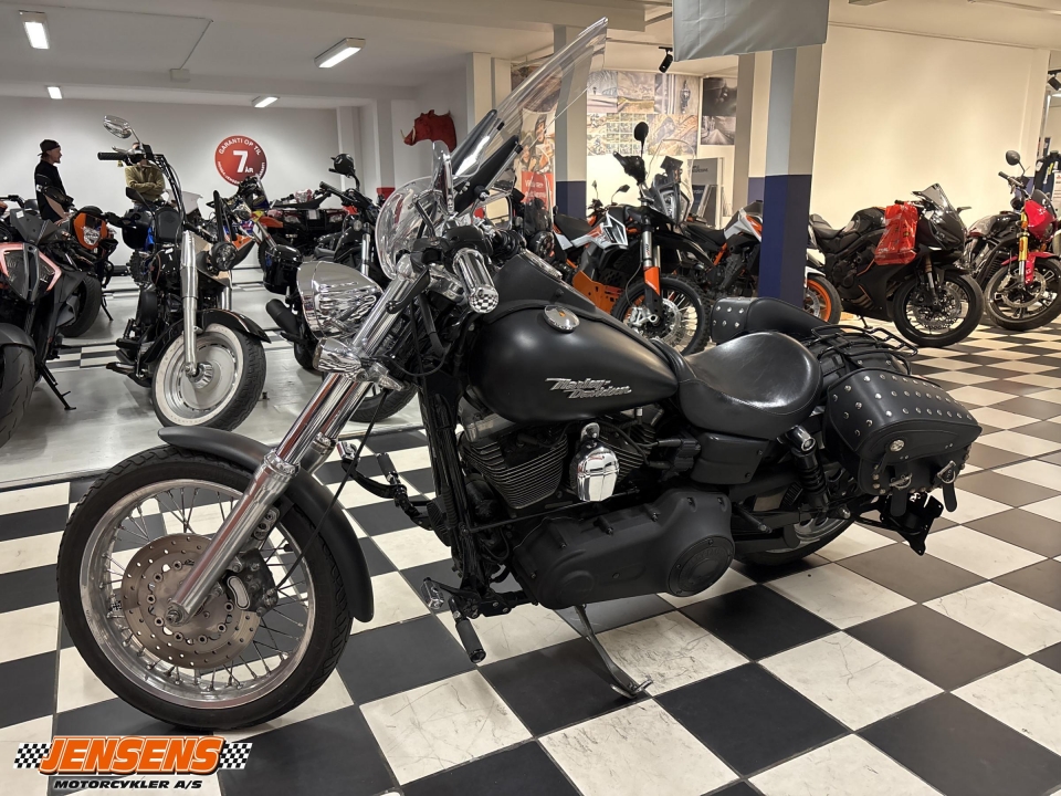 Harley-Davidson FXDB Street Bob