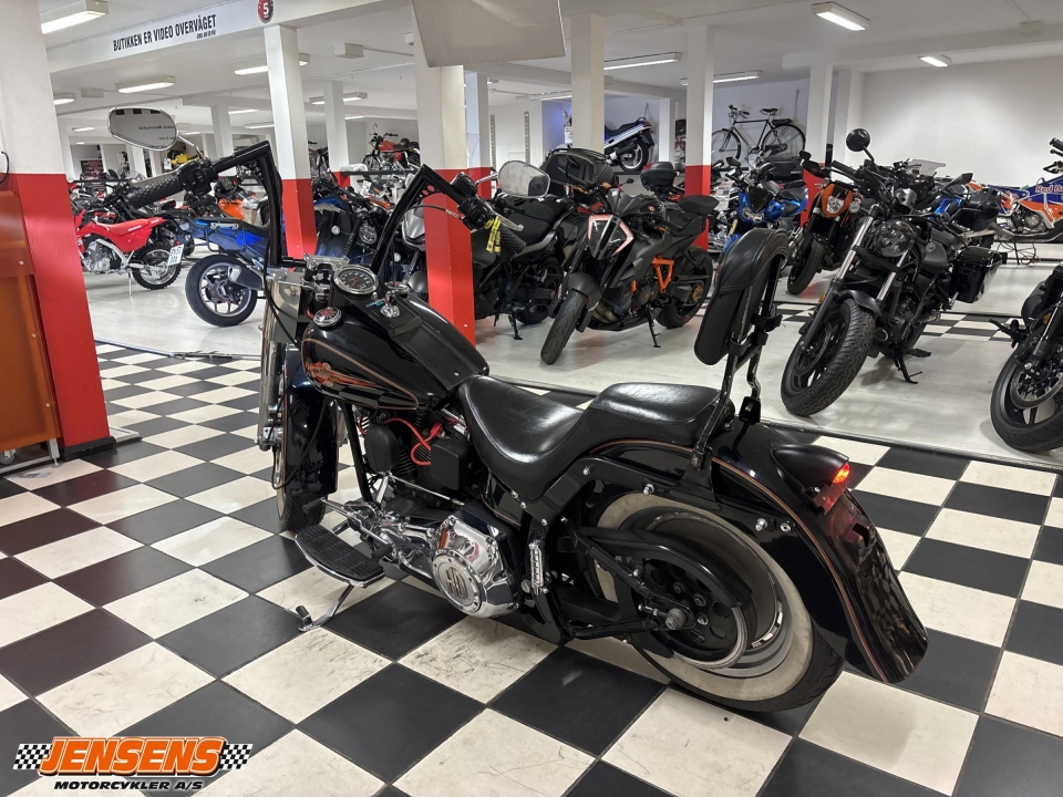 Harley-Davidson FLSTF Fat Boy