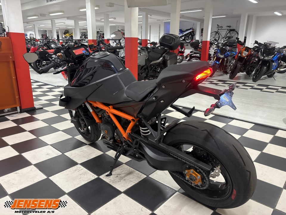 KTM 1290 Super Duke R
