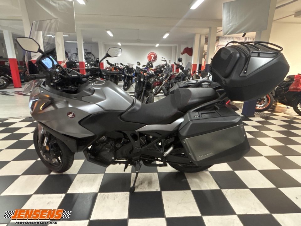 Honda NT 1100 D