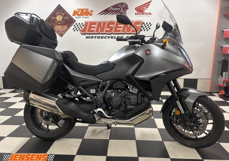 Honda NT 1100 D
