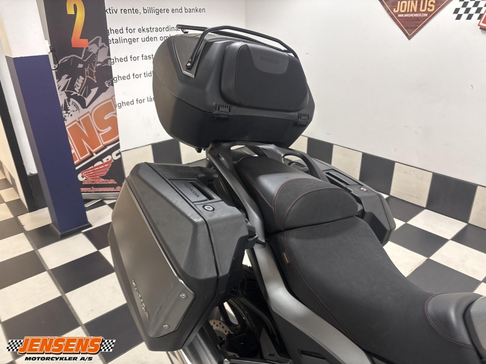 Honda NT 1100 D