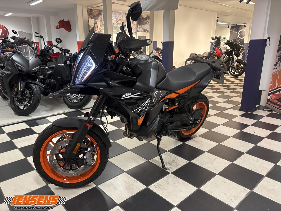 KTM 890 SMT