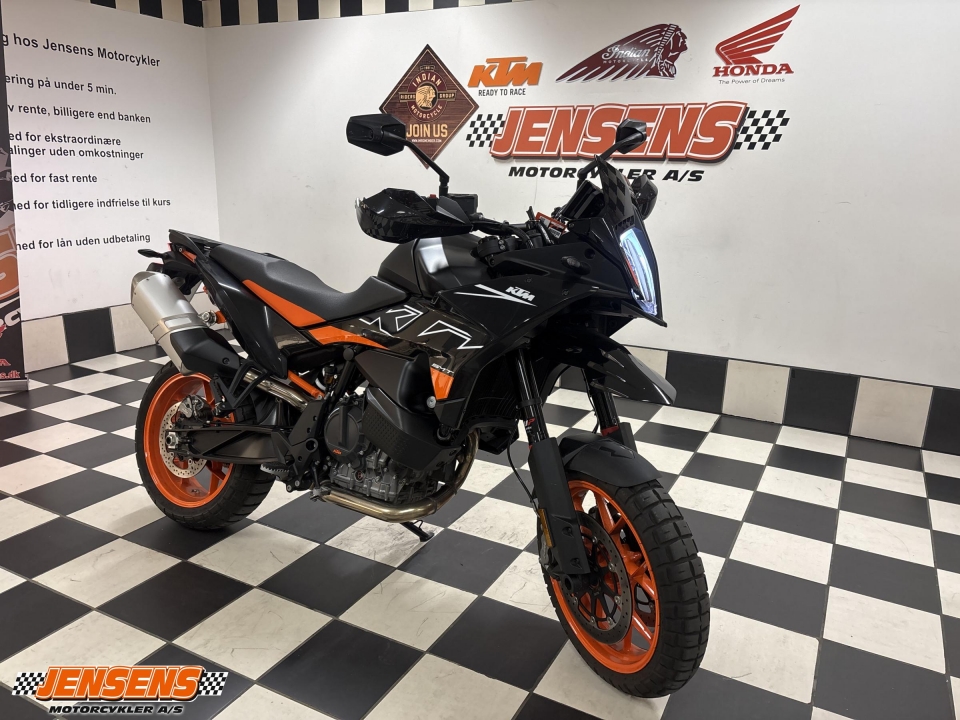 KTM 890 SMT