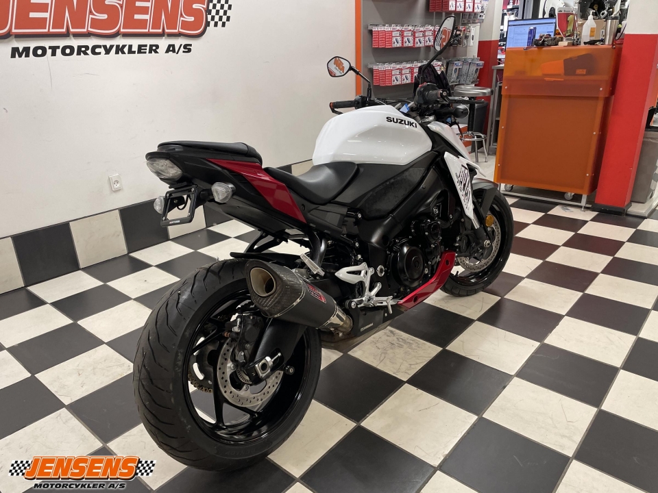 Suzuki GSXS 950