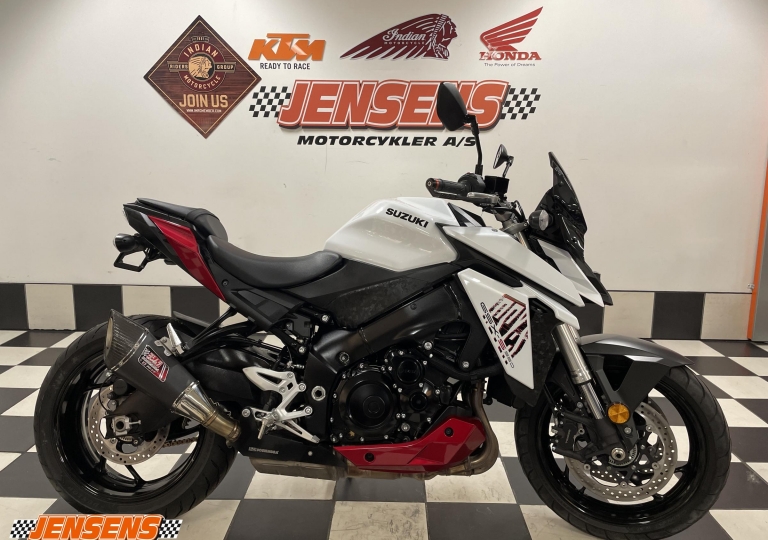 Suzuki GSXS 950