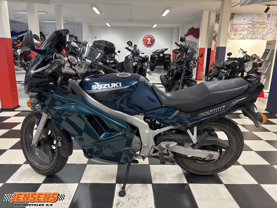 Suzuki GS 500 E