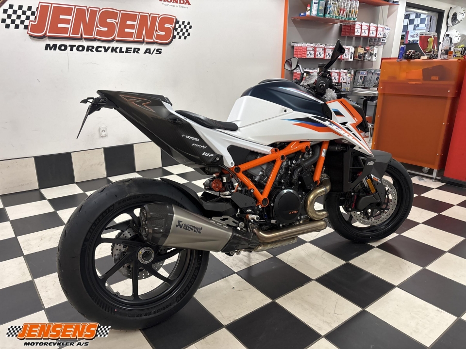 KTM 1390 Super Duke R