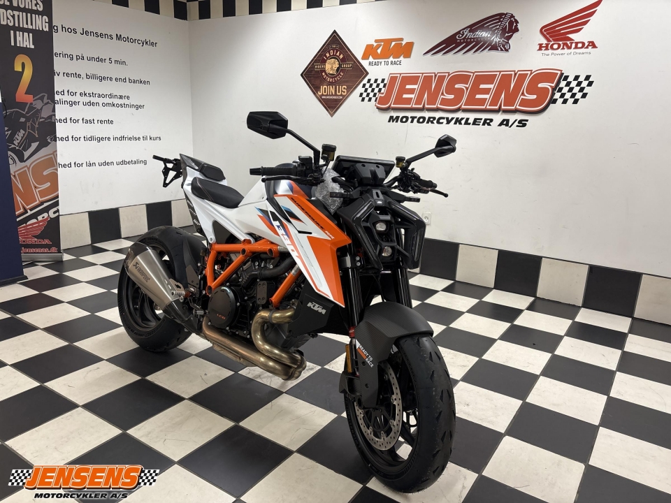 KTM 1390 Super Duke R
