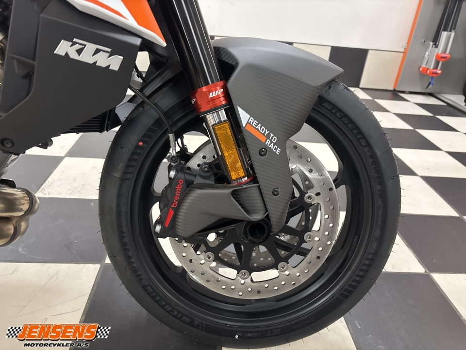KTM 1390 Super Duke R