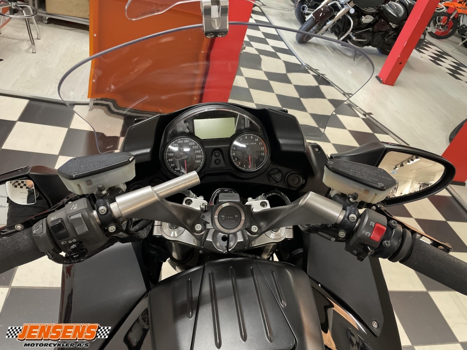 Kawasaki GTR 1400