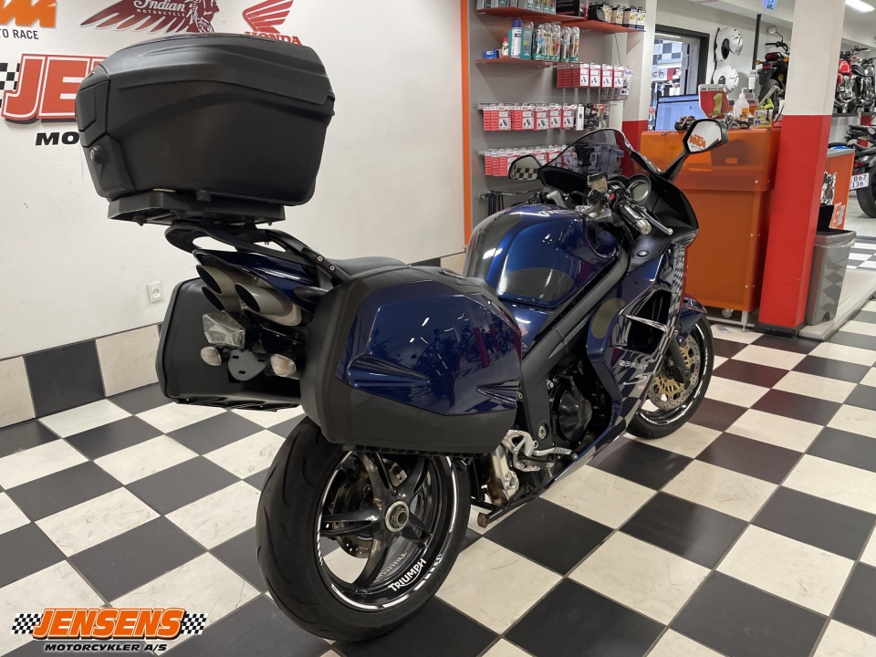 Triumph Sprint ST 1050