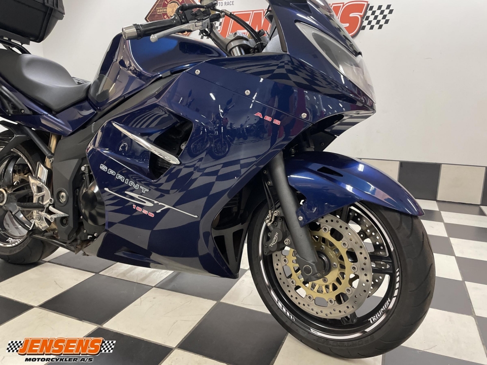 Triumph Sprint ST 1050