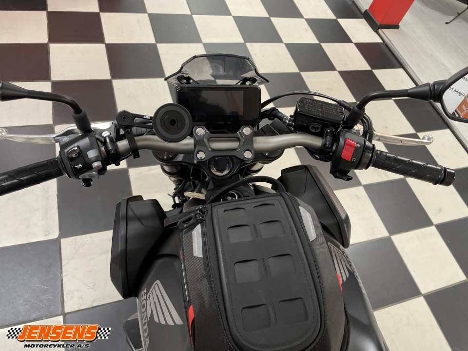 Honda CB 650 R