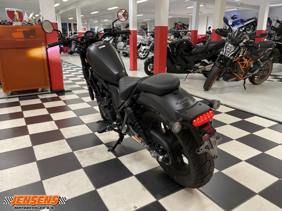 Honda CMX 500 Rebel S