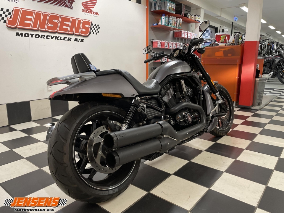 Harley-Davidson VRSCDX Night Rod Special