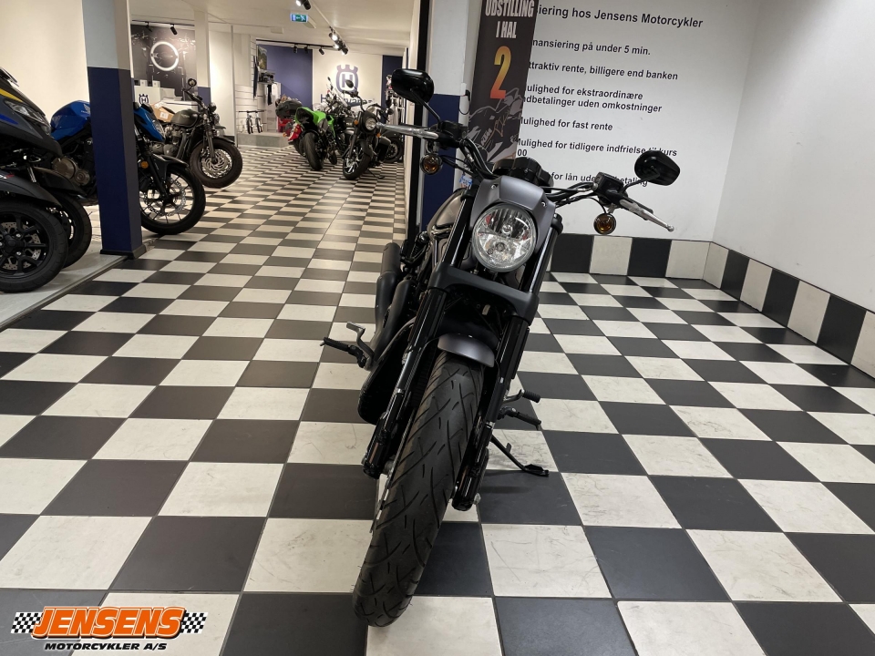 Harley-Davidson VRSCDX Night Rod Special