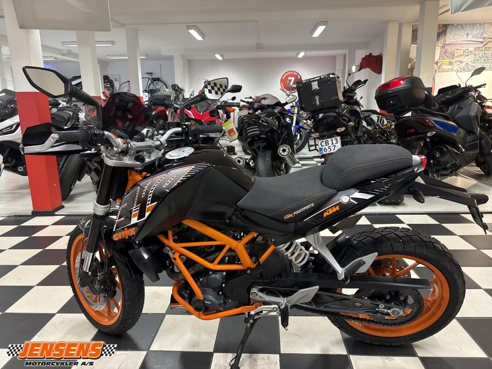 KTM 390 Duke