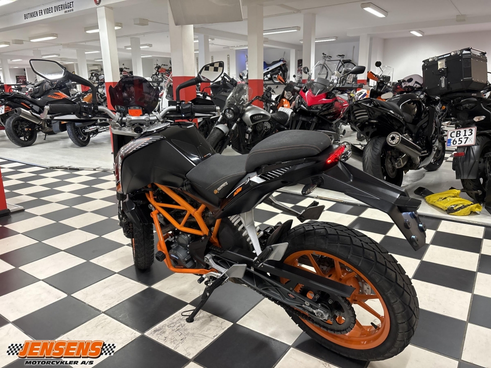 KTM 390 Duke