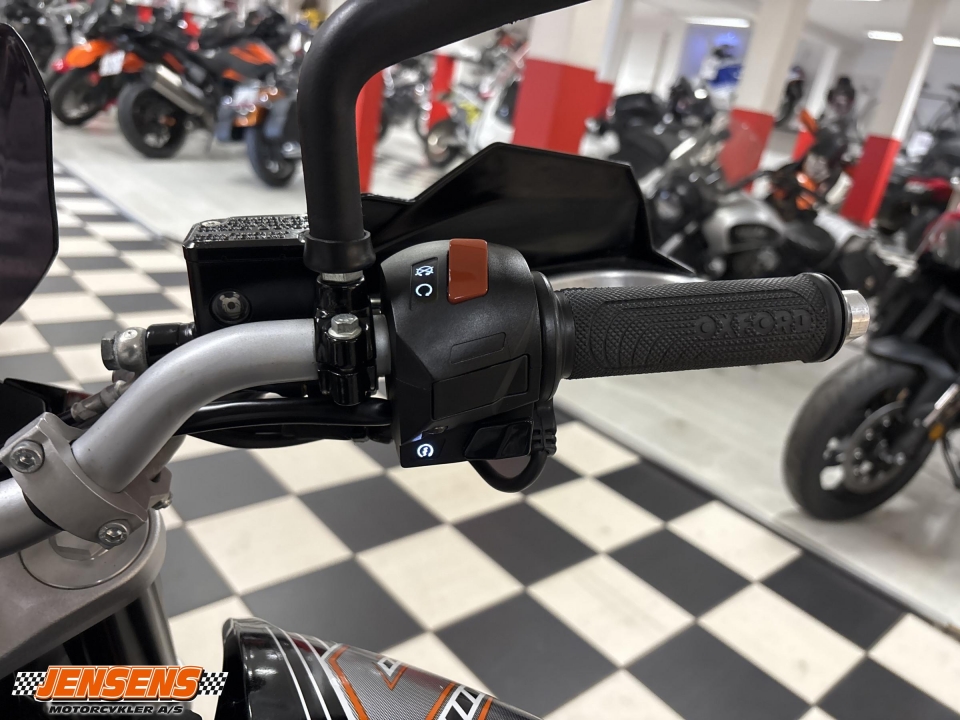 KTM 390 Duke
