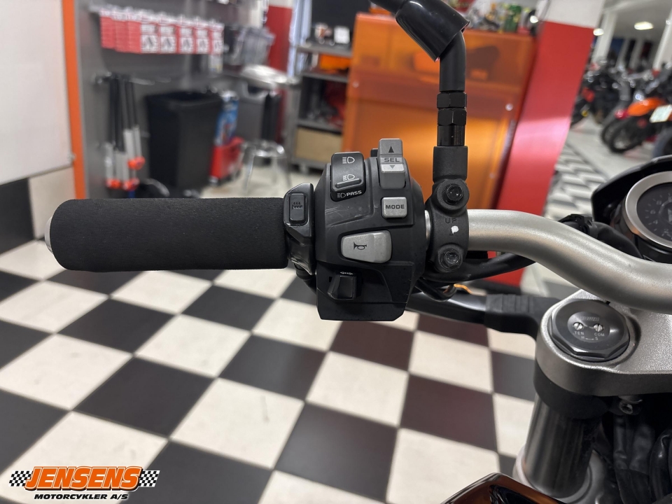 Honda CB 1000 R