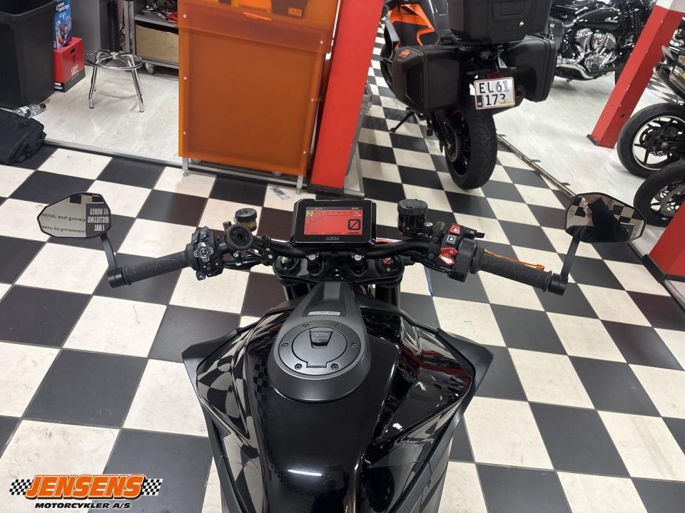 KTM 1290 Super Duke R