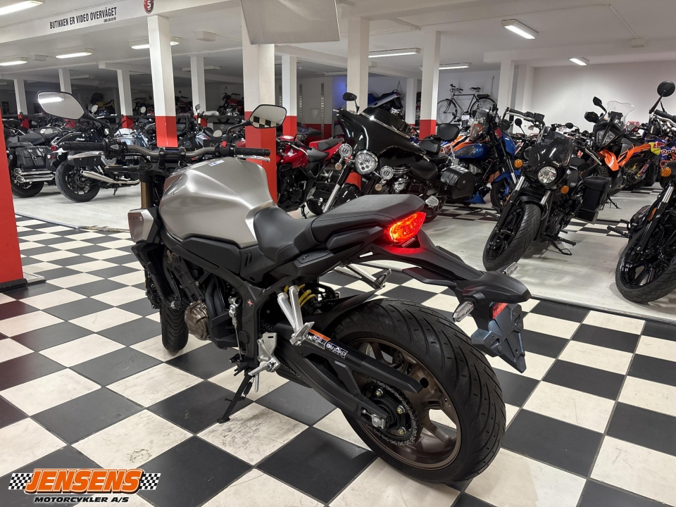 Honda CB 650 R