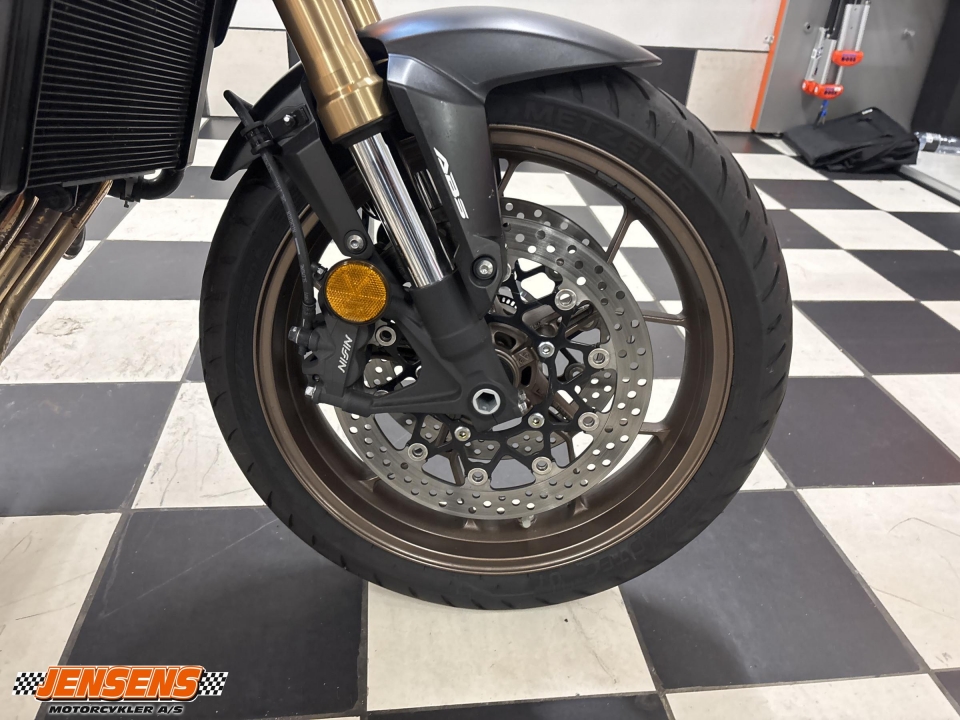 Honda CB 650 R
