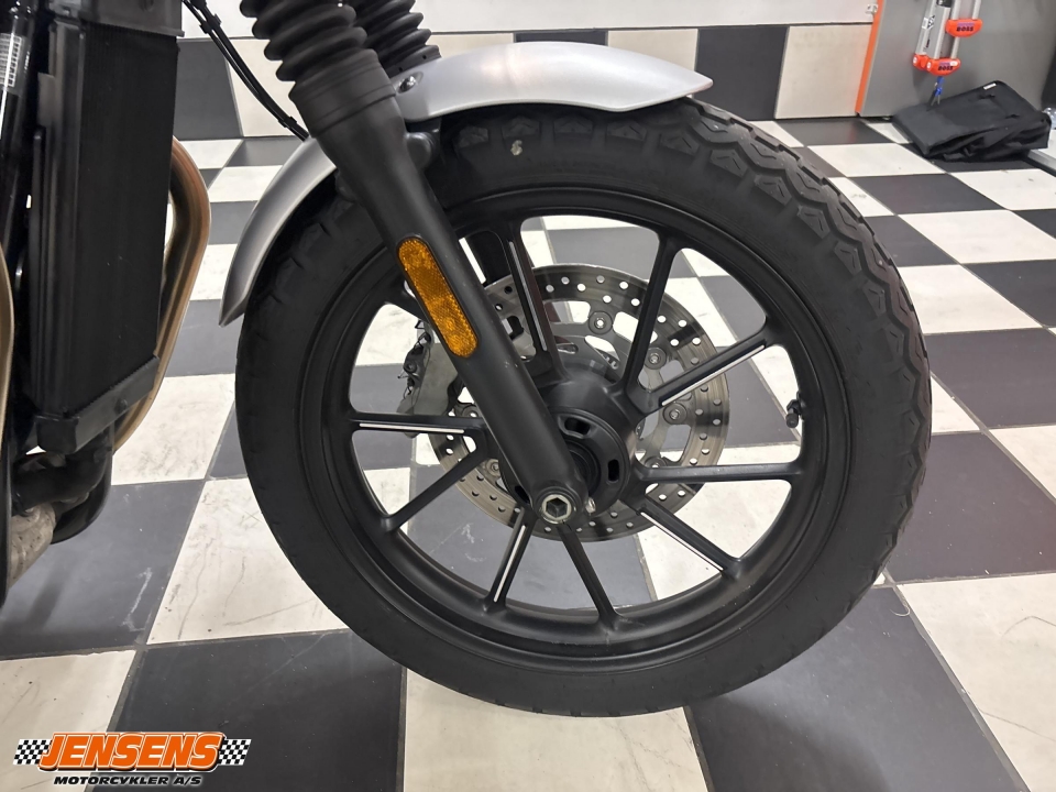 Triumph Bonneville Street Twin