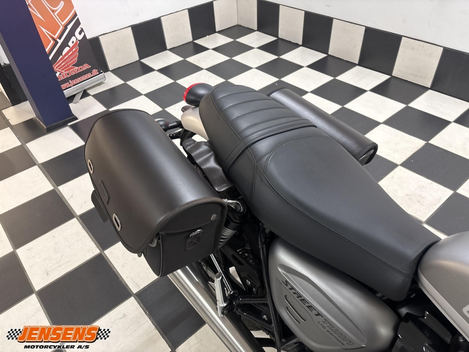 Triumph Bonneville Street Twin