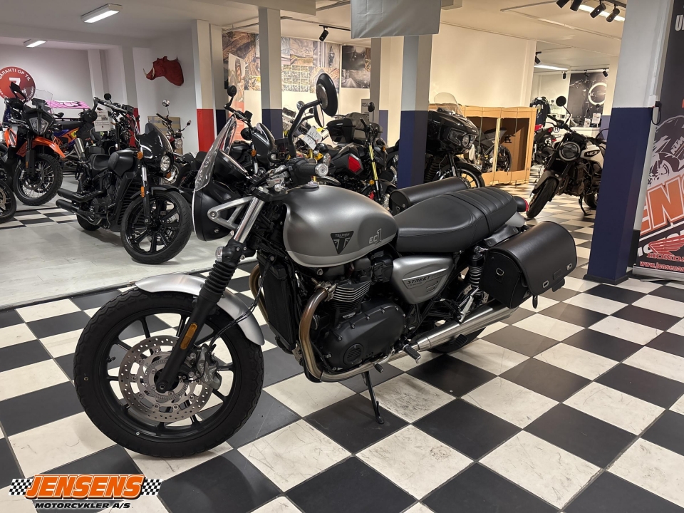 Triumph Bonneville Street Twin