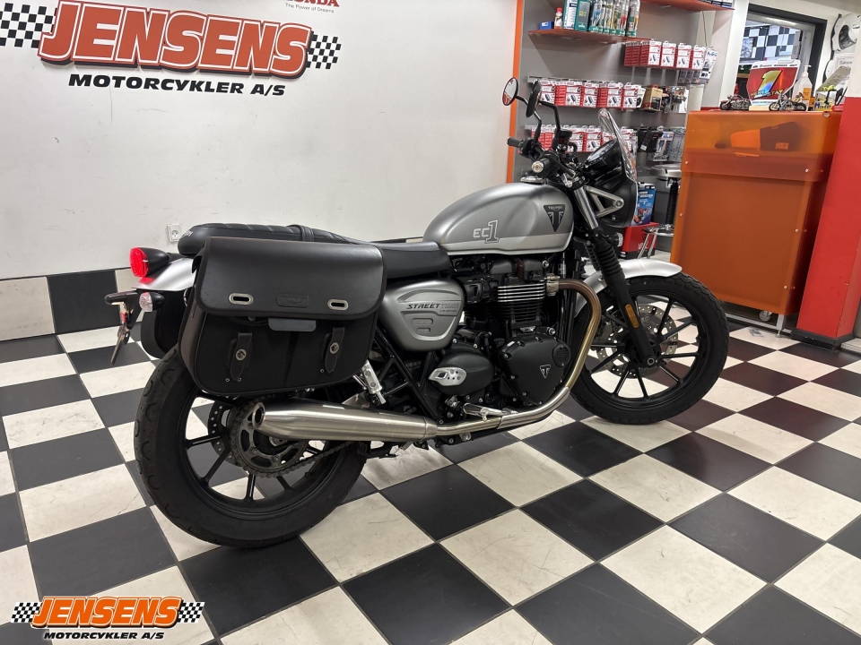 Triumph Bonneville Street Twin