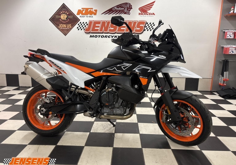 KTM 890 SMT