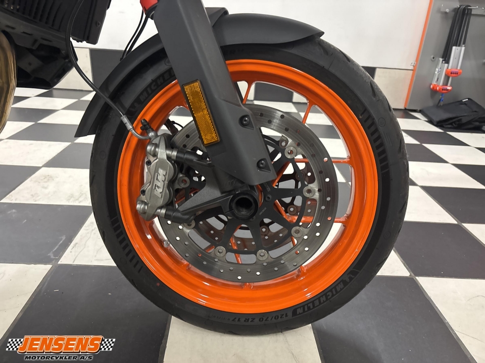 KTM 890 SMT