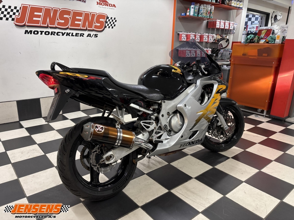 Honda CBR 600 F